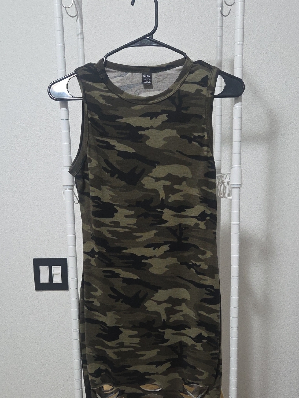 Camo Sleeveless Bodycon Dress - Olive & Black